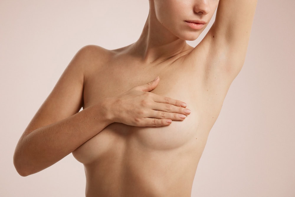 mastopexia con protesis